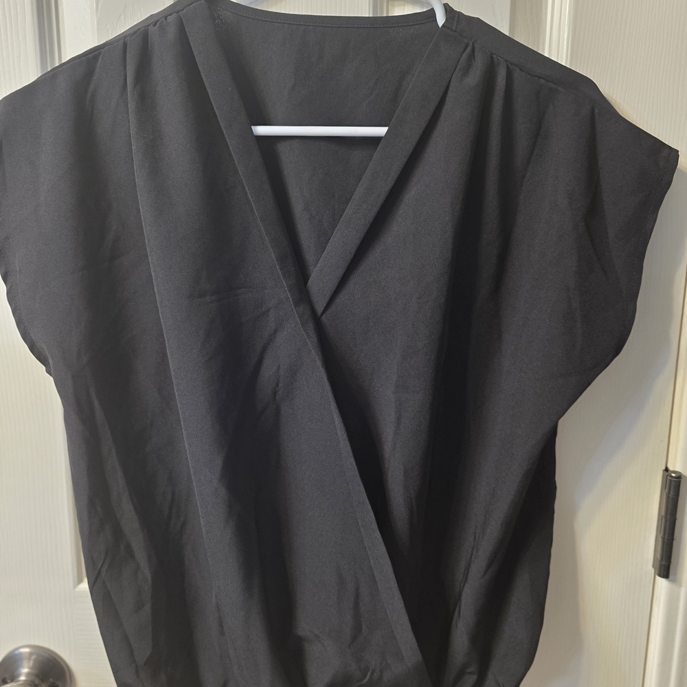 Elegant Black Women's Top - Picture 2 of 2